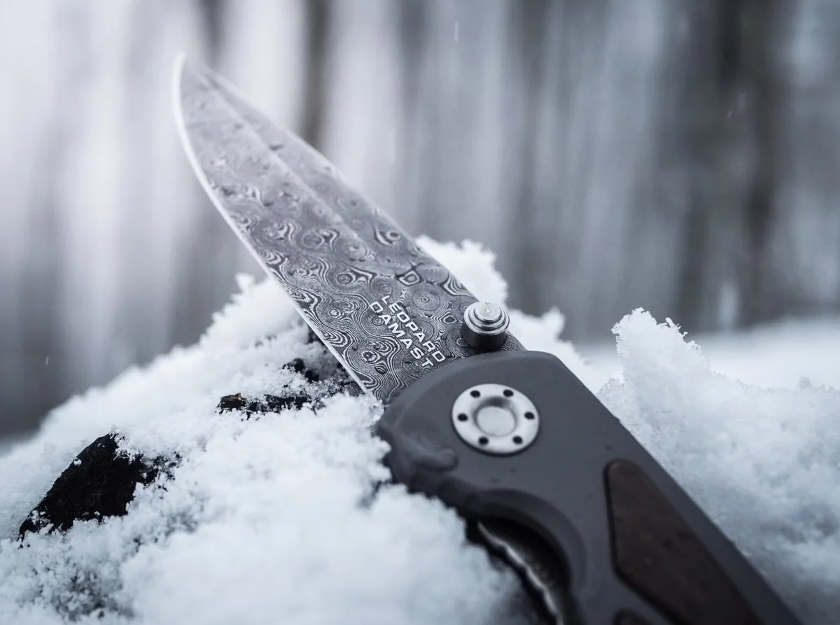 Böker Solingen Nóż Składany Leopard-Damast I - Stal z Lufy Czołgu — zdjęcie 4