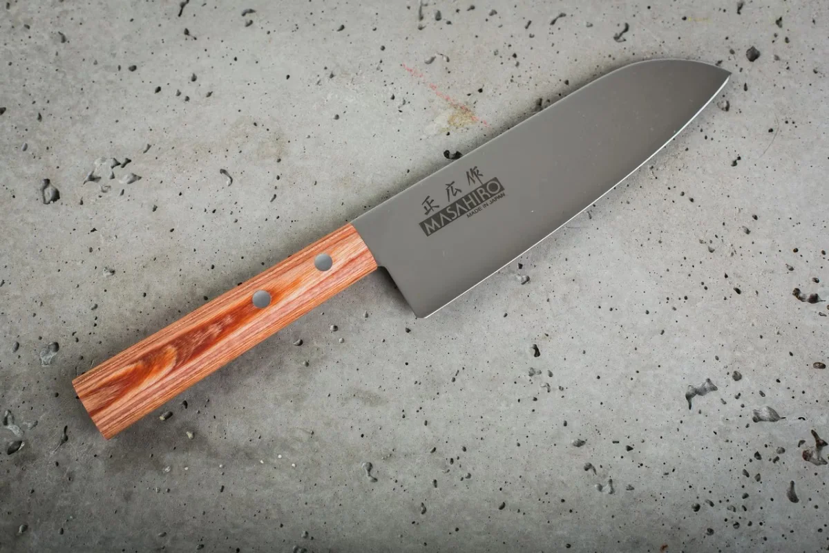 Masahiro Sankei Nóż Santoku, 16.5 cm, Rękojeść Pakkawood Brązowy — zdjęcie 3