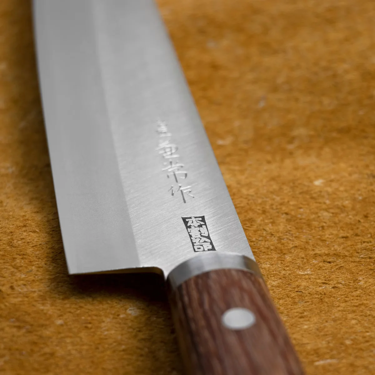Kanetsune Seki 2000 Shiro-2/SUS410 Nóż Szefa Kuchni Gyuto 18 cm — zdjęcie 11