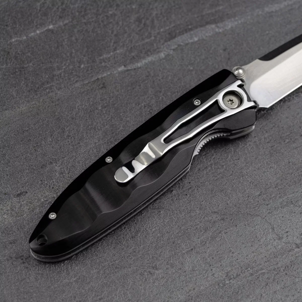 Mcusta Classic Wave Black Pakka VG-10 Nóż Składany 8 cm — zdjęcie 9