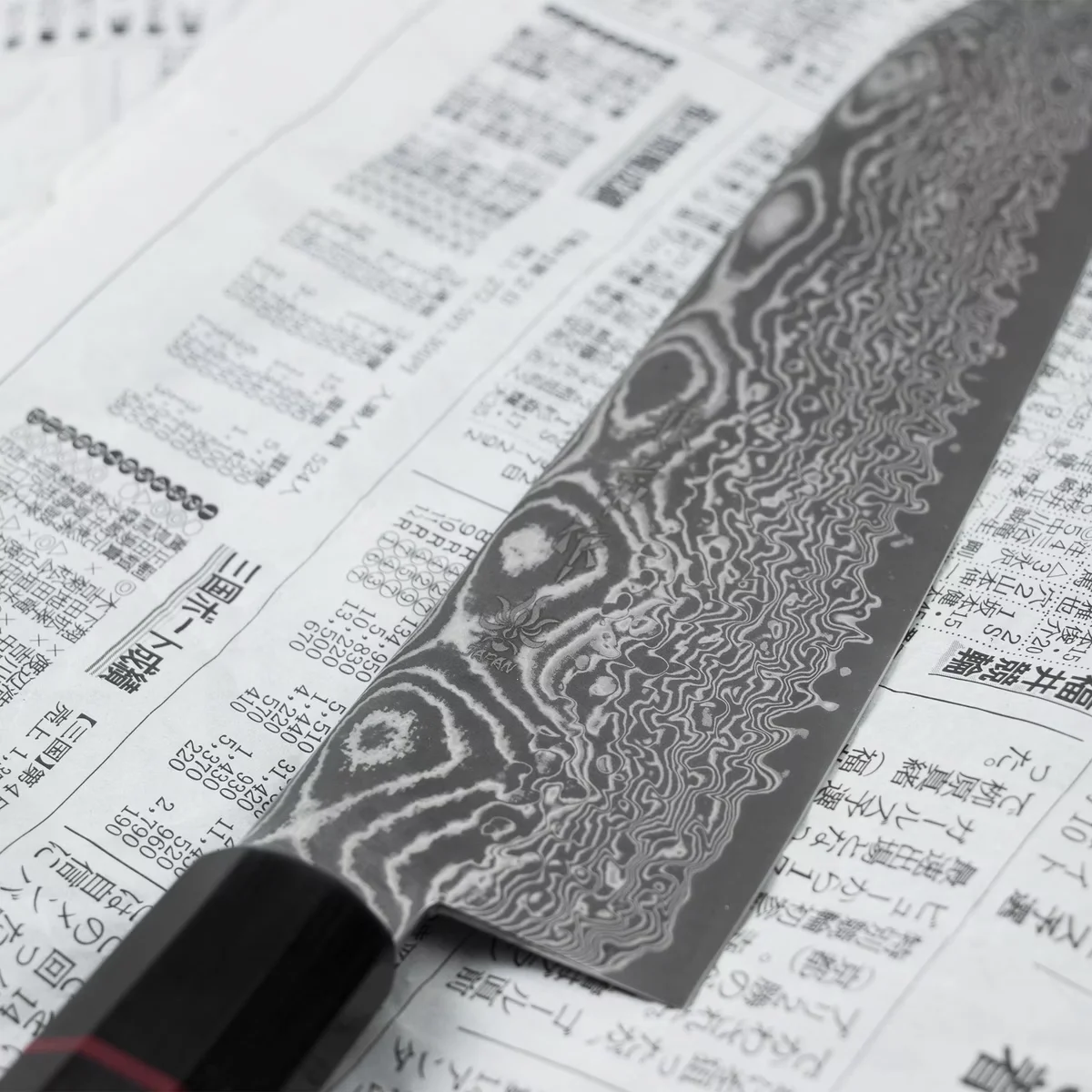 Kanetsune Namishibuki Nóż Santoku SG-2 18 cm z Saya — zdjęcie 3