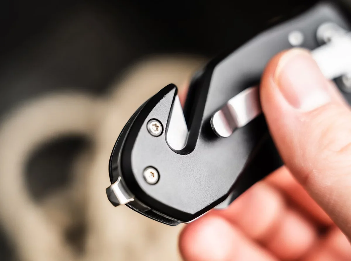Nóż składany ratunkowy Boker Magnum Black Rescue — zdjęcie 7