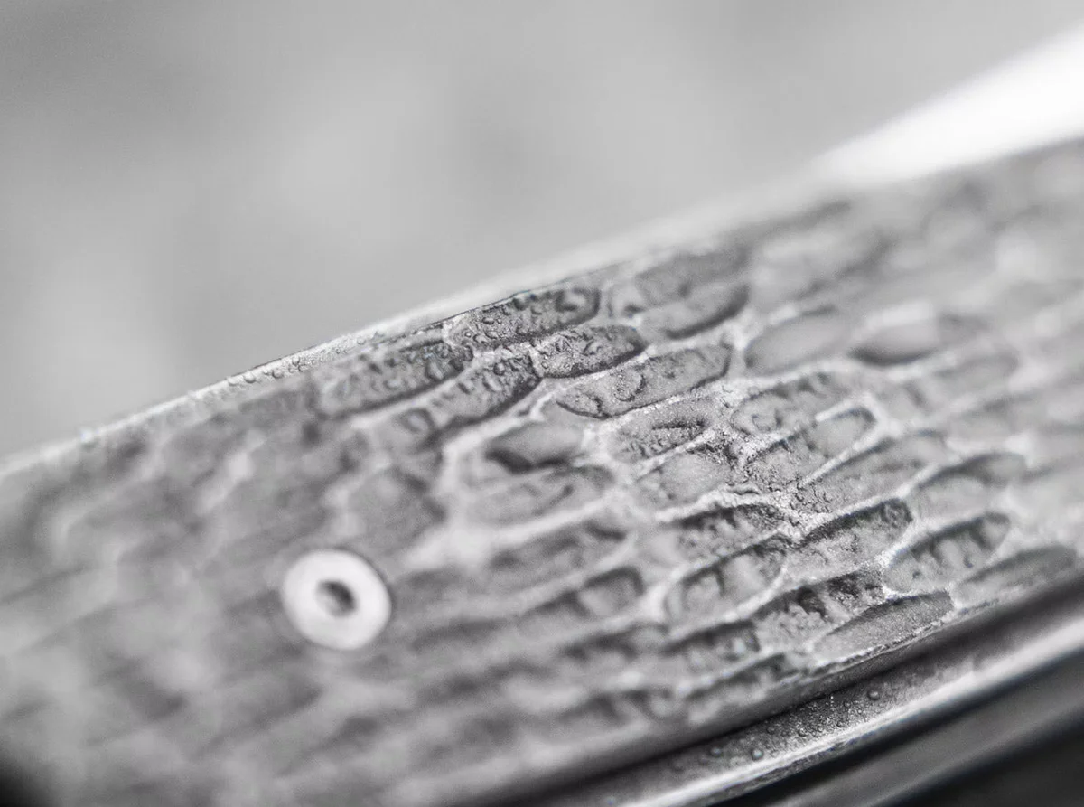 Nóż Böker Plus Urban Trapper Jigged Titanium — zdjęcie 4