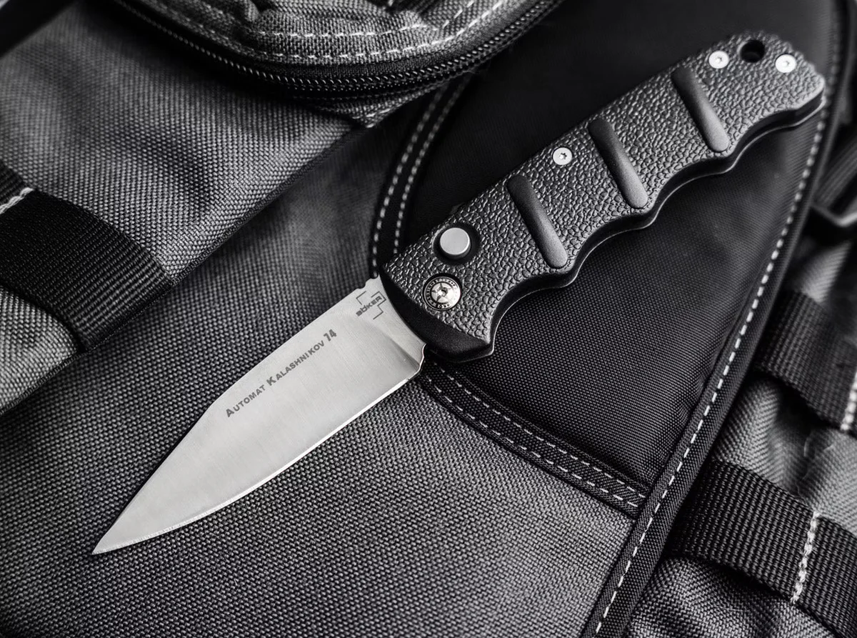 Nóż automatyczny Böker Plus AKS 74 Automatik S30V — zdjęcie 8