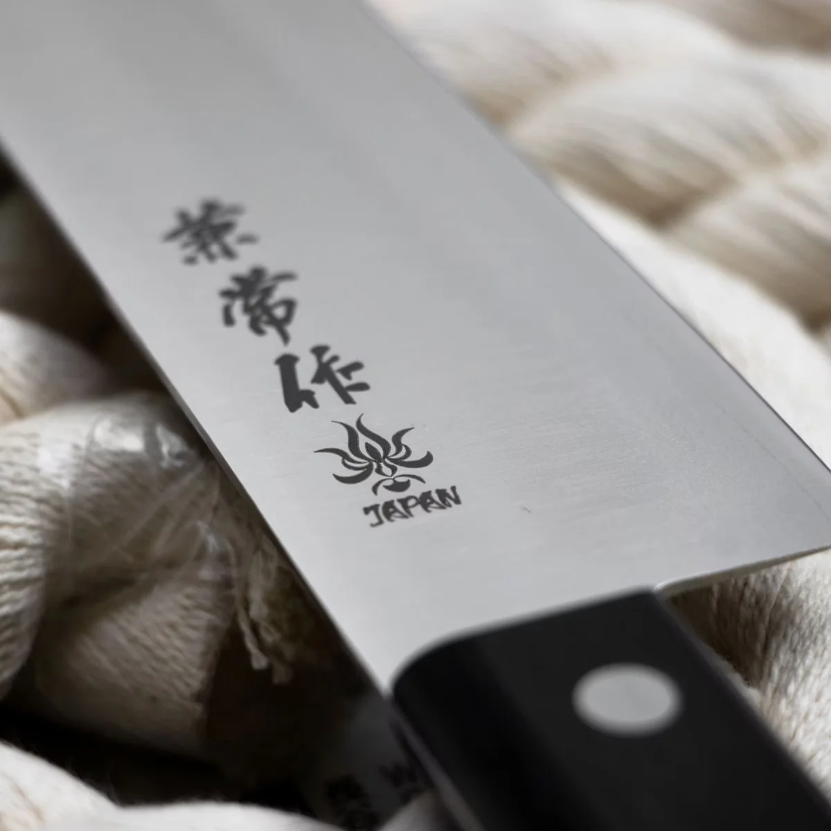 Kanetsune Seki 5500 VG-2 Nóż Szefa Kuchni 18 cm — zdjęcie 3