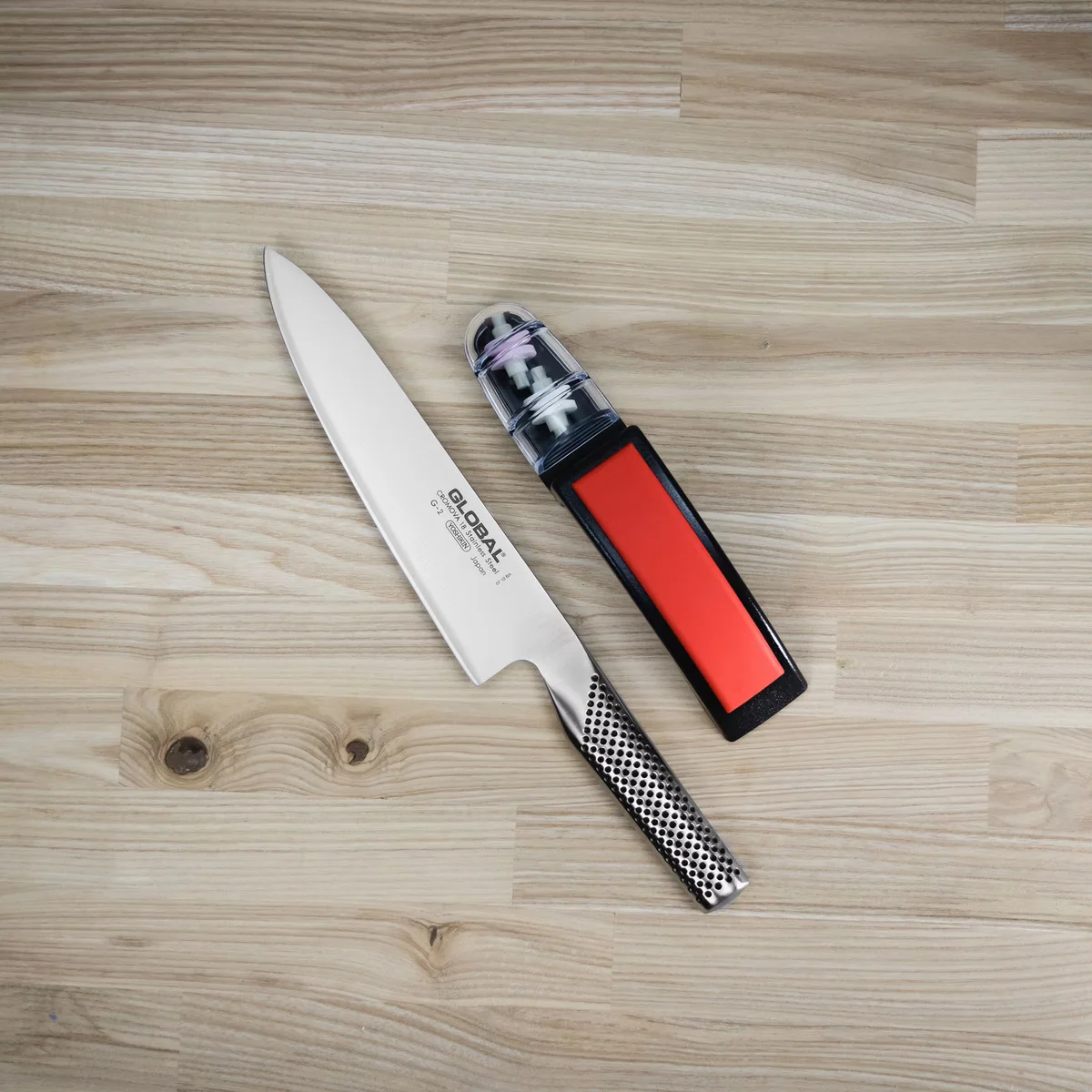 Global Zestaw Starter: Nóż Szefa Kuchni G-2 (20 cm) + Ostrzałka Wodna MinoSharp 220/BR — zdjęcie 5
