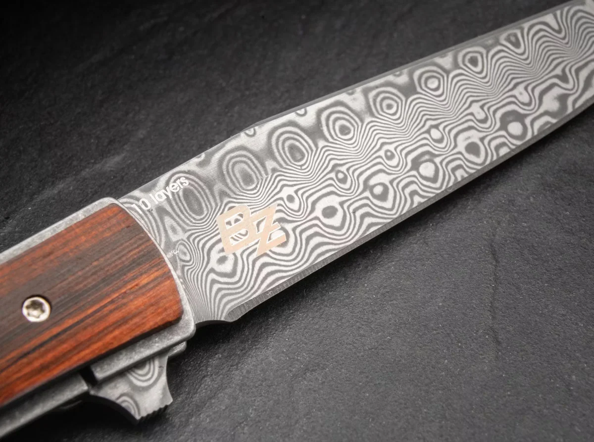 Nóż Böker Plus Urban Trapper Cocobolo Damascus — zdjęcie 5