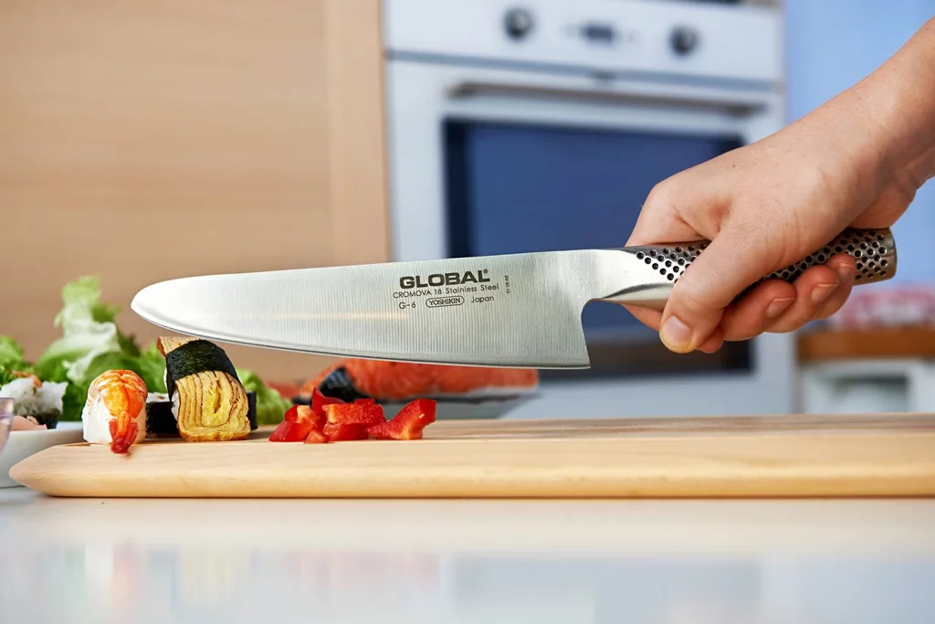 Nóż do plastrowania Global G-6, 18 cm — zdjęcie 10