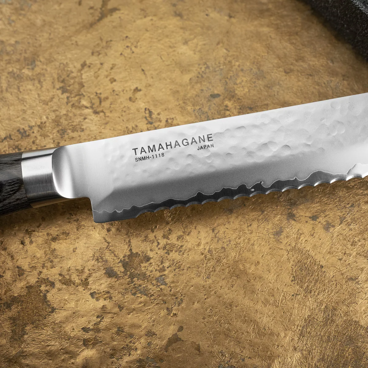 Tamahagane Tsubame Black VG-5 Nóż do chleba 23 cm — zdjęcie 3