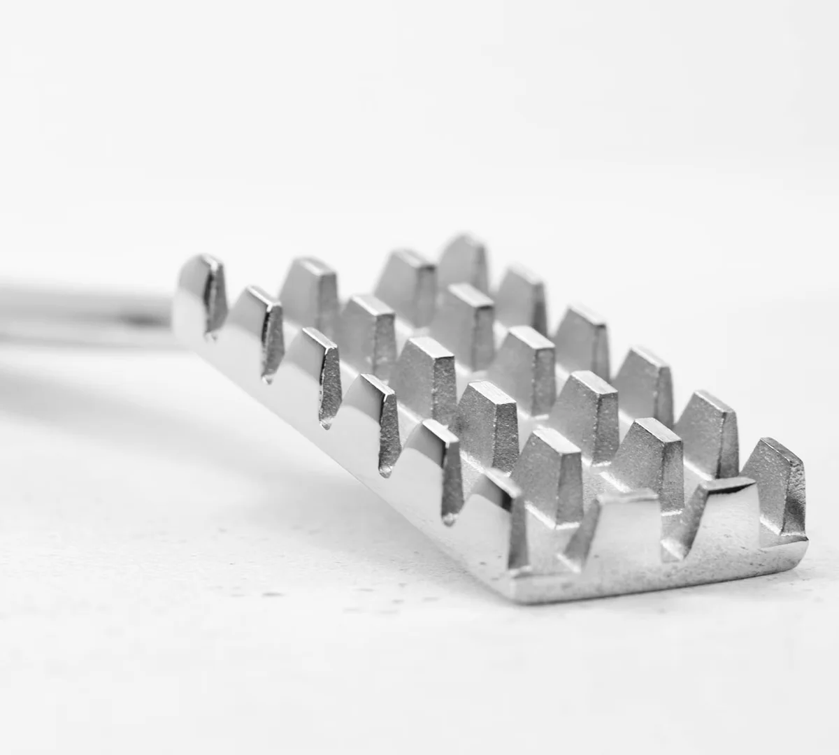 Tojiro Skrobak do ryb ze stali nierdzewnej 17,5 cm — zdjęcie 7