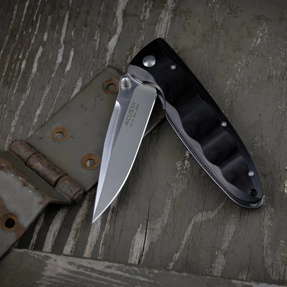 Mcusta Classic Wave Black Pakka VG-10 Nóż Składany 8 cm — zdjęcie 5