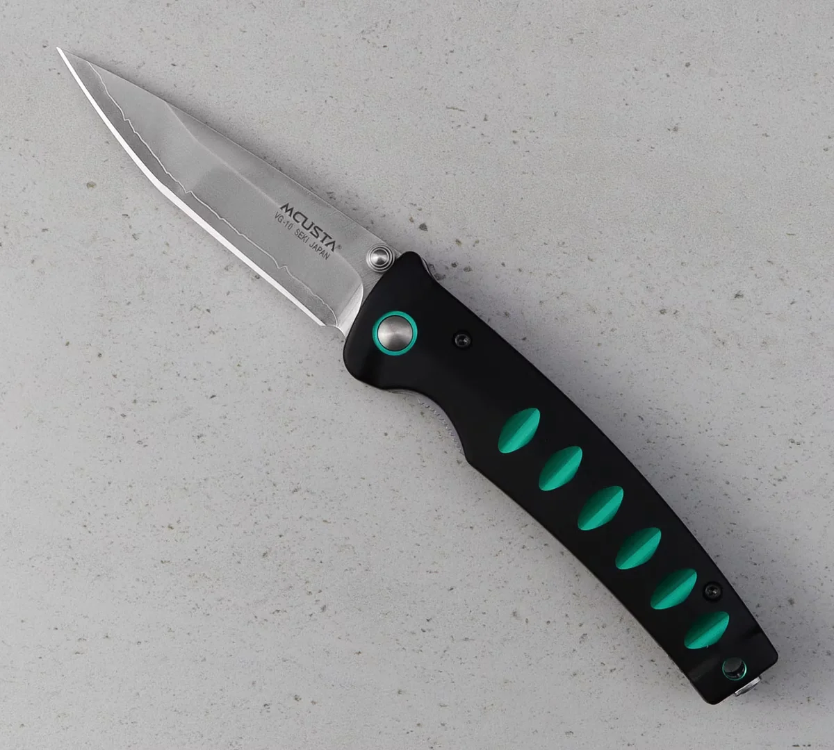 Mcusta Katana VG-10 Nóż Składany Czarno-Zielony 8,5 cm — zdjęcie 2