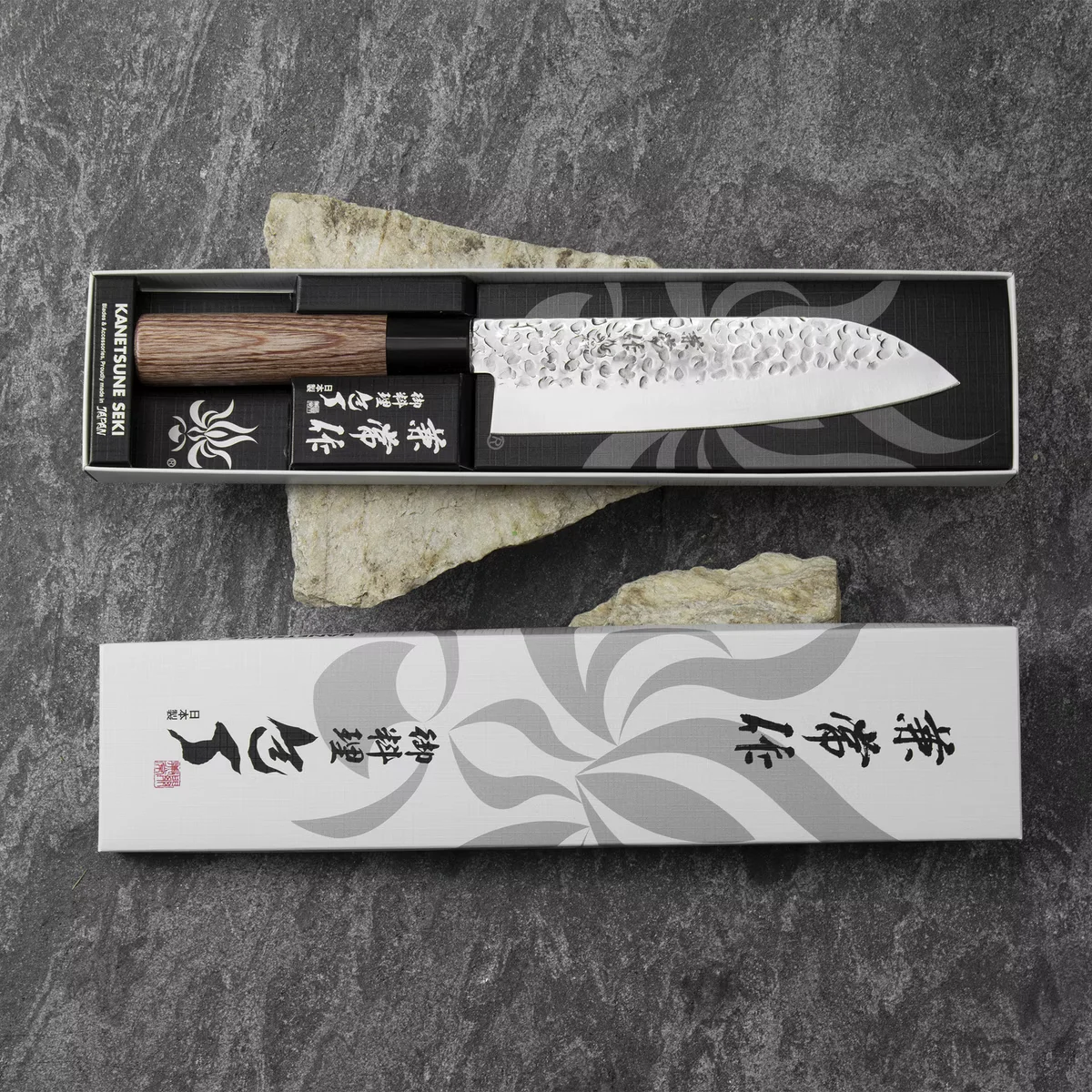 Kanetsune Seki 950 DSR-1K6 Nóż Santoku 16,5 cm — zdjęcie 2