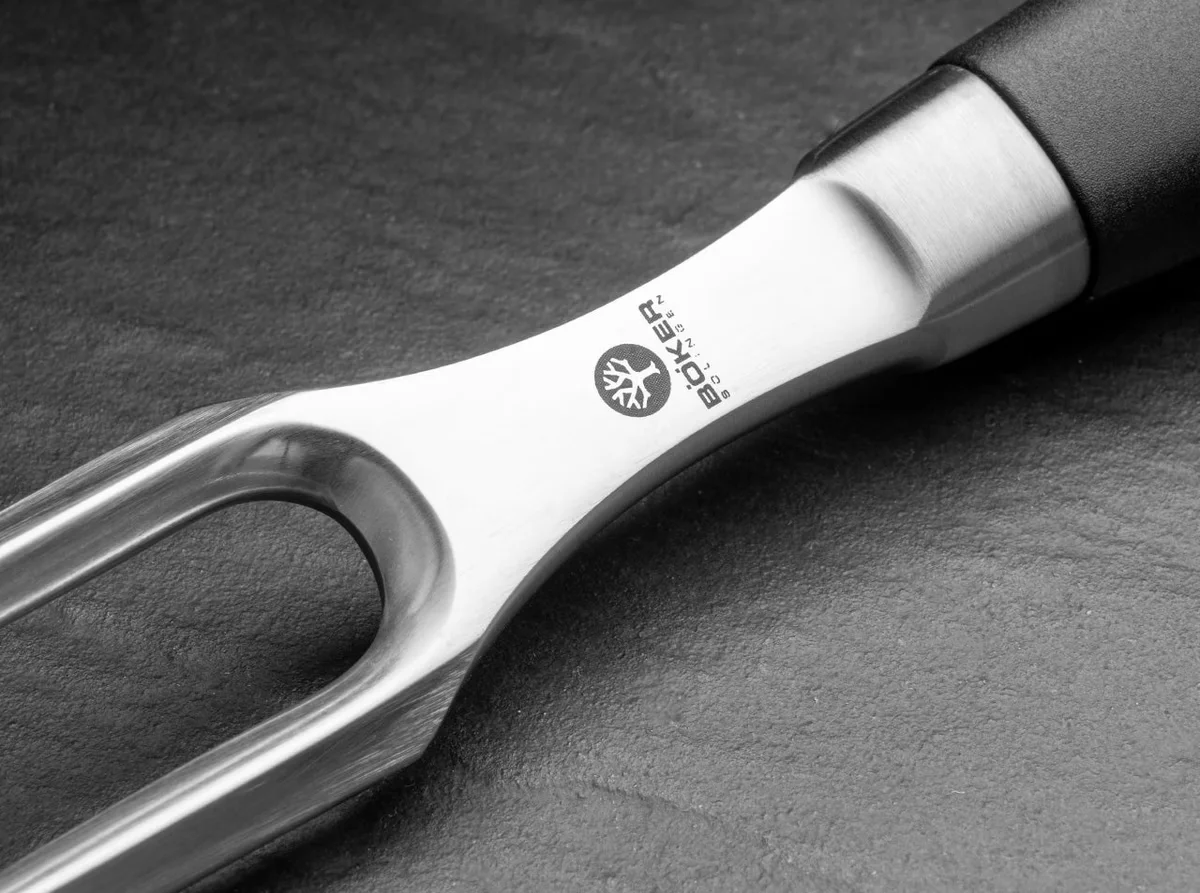 Widelec Böker Solingen Core Professional do serwowania i rzeźbienia — zdjęcie 3