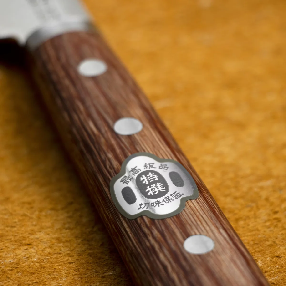 Kanetsune Seki 2000 Shiro-2/SUS410 Nóż Szefa Kuchni Gyuto 18 cm — zdjęcie 4