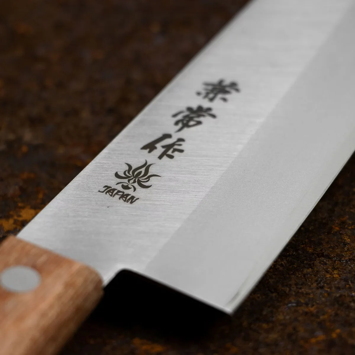 Kanetsune Seki 510 Shiro-2/SS Nóż Szefa Kuchni Gyuto 18 cm — zdjęcie 3