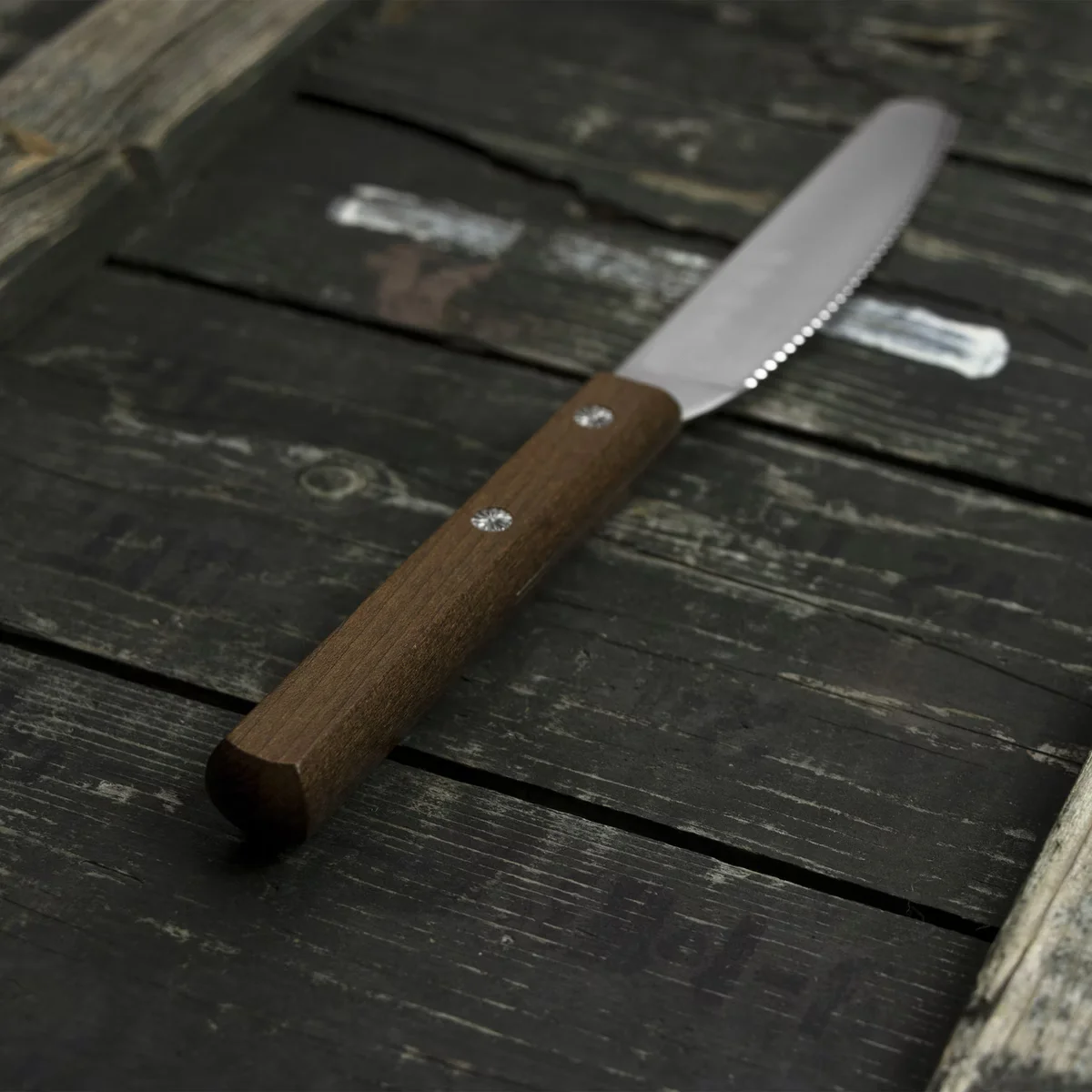Kanetsune Seki AUS-8 Nóż kuchenny uniwersalny ząbkowany 11 cm — zdjęcie 5
