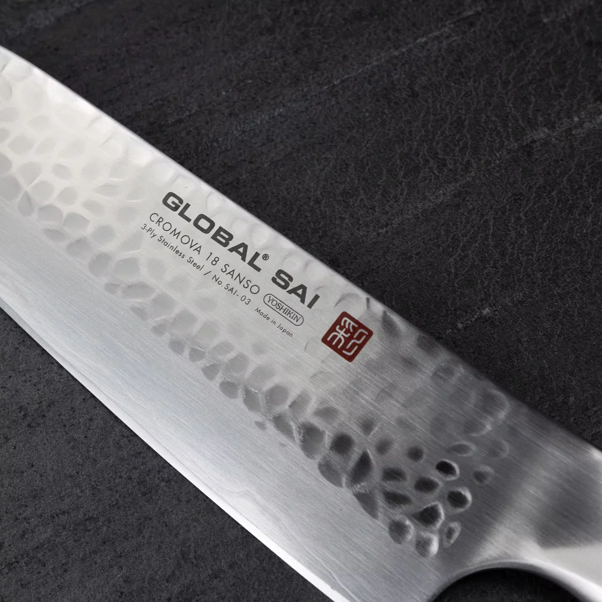 Global SAI Nóż Santoku 19 cm — zdjęcie 3