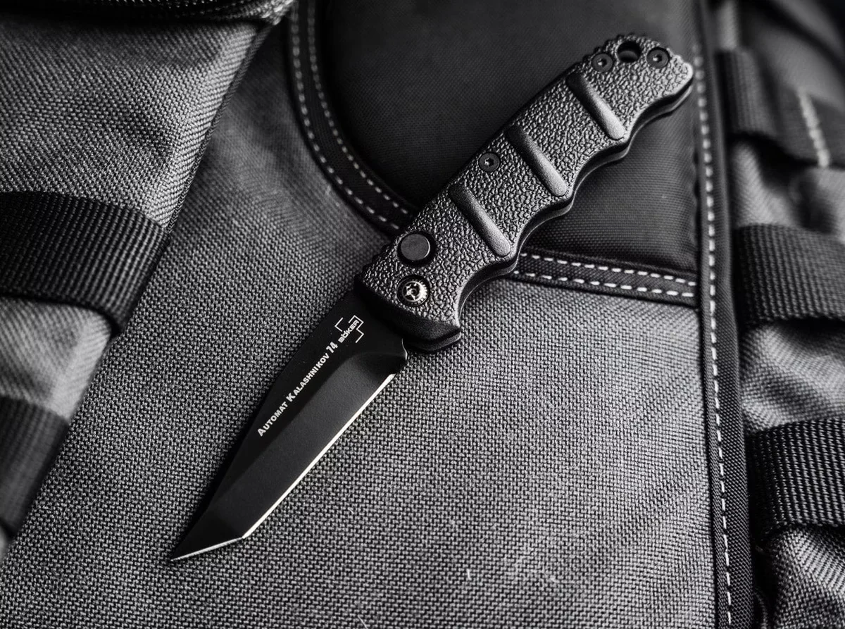 Nóż automatyczny Böker Plus Kalashnikov AKS-74 Mini Tanto Black — zdjęcie 3