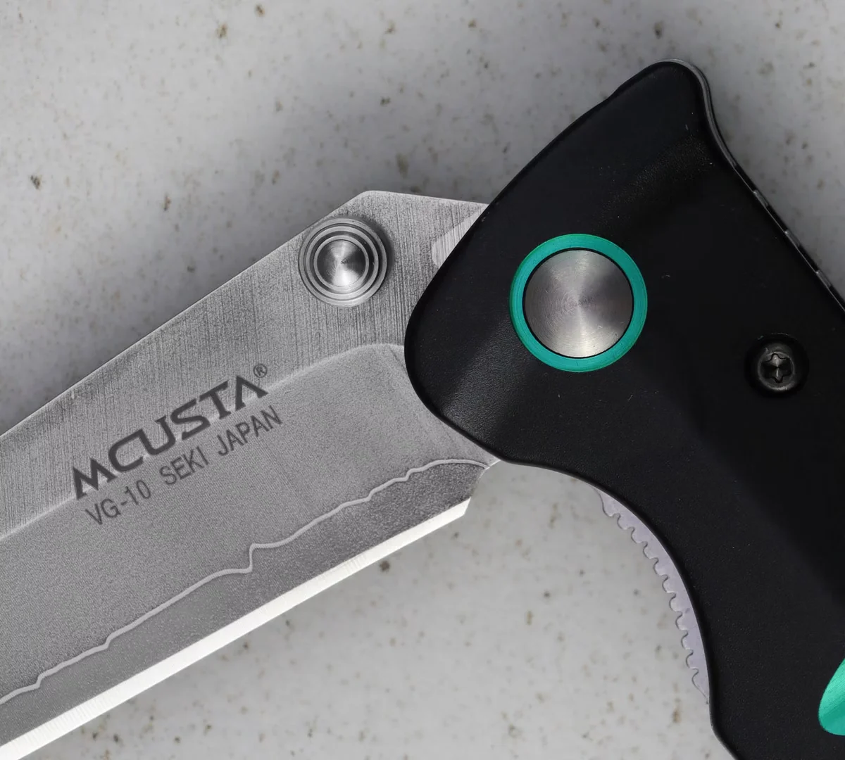 Mcusta Katana VG-10 Nóż Składany Czarno-Zielony 8,5 cm — zdjęcie 6