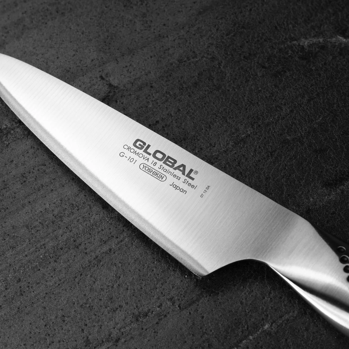 Global G-101 Nóż Szefa Kuchni, ostrze 13 cm — zdjęcie 3