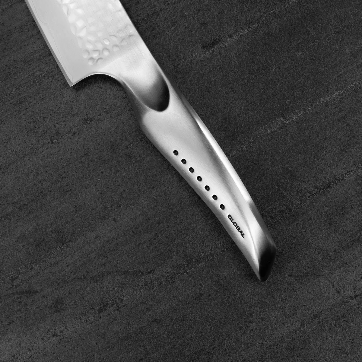 Global SAI Nóż Santoku 19 cm — zdjęcie 5