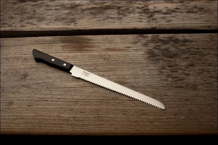 Masahiro BWH Nóż do chleba ząbkowany 24 cm — zdjęcie 3