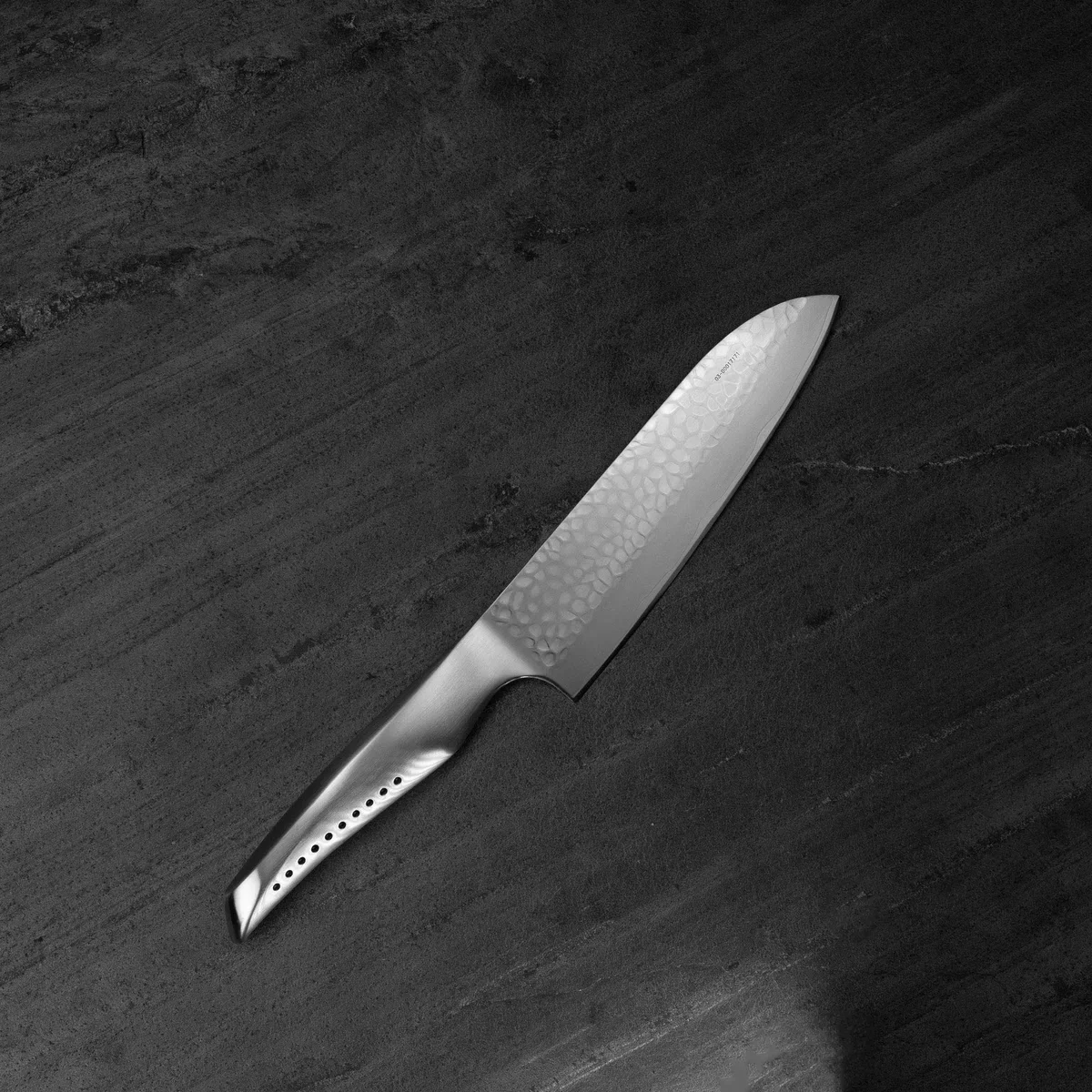 Global SAI Nóż Santoku 19 cm — zdjęcie 6