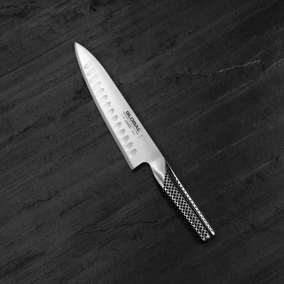 Nóż szefa kuchni żłobiony Global G-78, 18 cm — zdjęcie 7