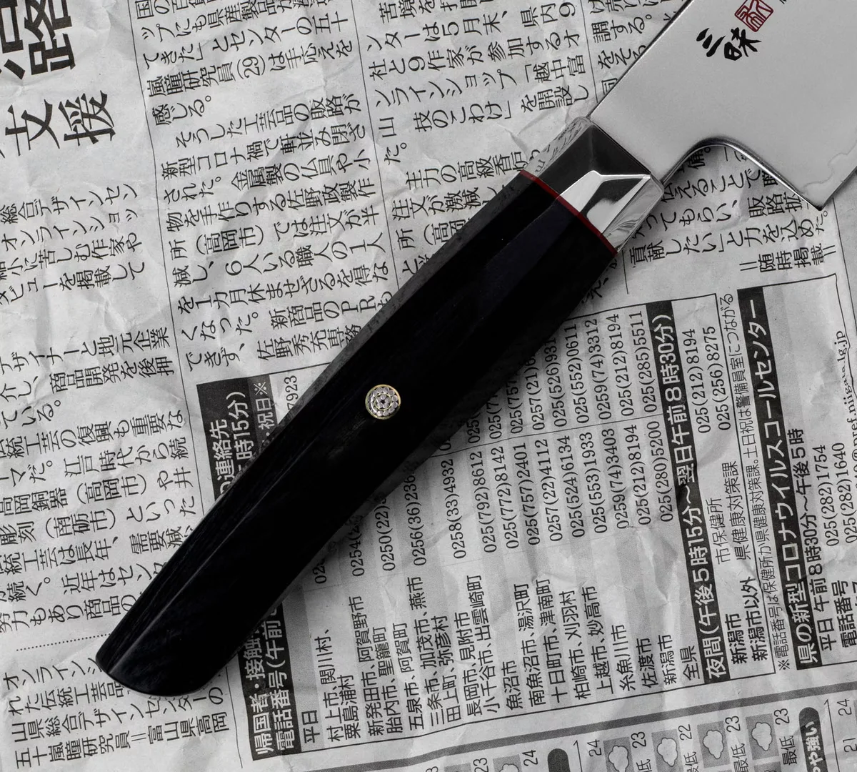 Mcusta Zanmai Revolution SPG2 Nóż Santoku 18 cm — zdjęcie 4