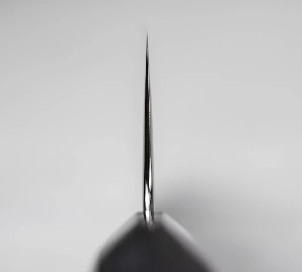 Mcusta Zanmai Revolution Nóż Santoku 15 cm ze stali SPG2 — zdjęcie 11
