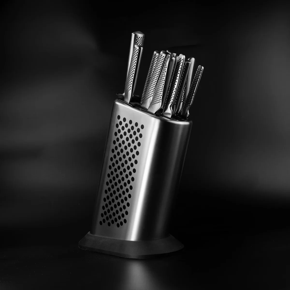 Global Zestaw 10 noży i ceramicznego musaka w eleganckim bloku w kropki, 11-częściowy — zdjęcie 13