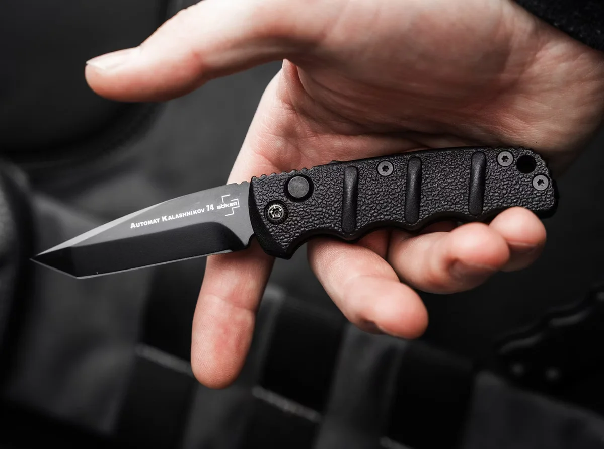 Nóż automatyczny Böker Plus Kalashnikov AKS-74 Mini Tanto Black — zdjęcie 5