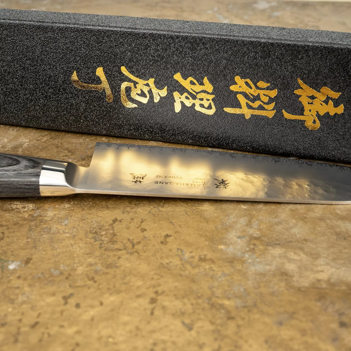 Tamahagane Tsubame Black VG-5 Nóż Santoku 17,5 cm — zdjęcie 4