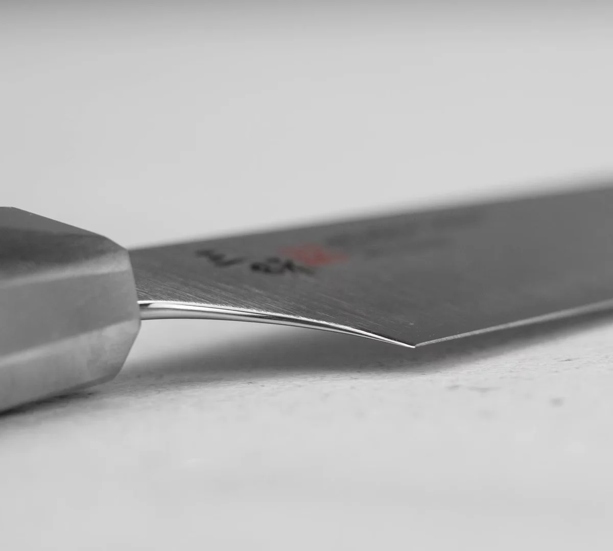 Mcusta Zanmai Beyond Aogami Super Nóż uniwersalny 15 cm — zdjęcie 8
