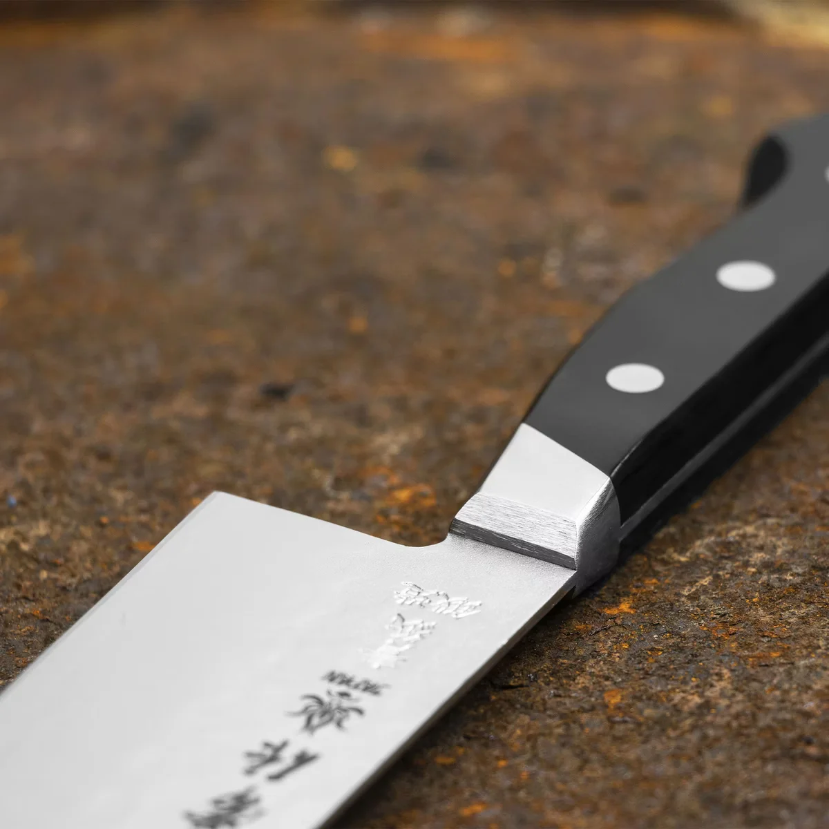 Kanetsune YH-3000 Aogami#2/SS Nóż Santoku 18 cm — zdjęcie 4