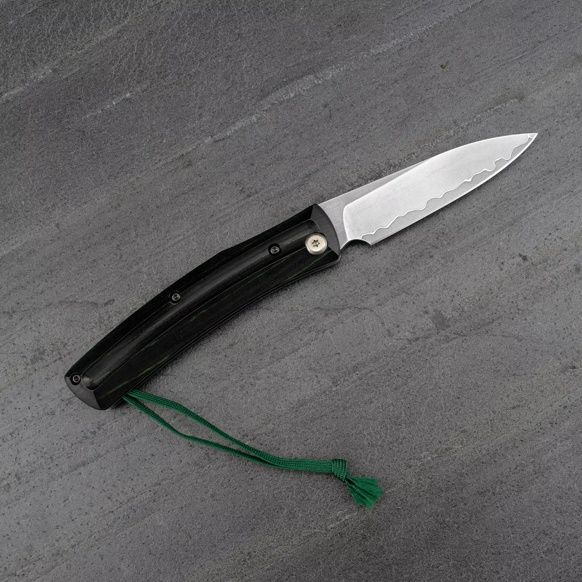 Mcusta Friction Folder Nóż Składany Czarno-Zielony VG-10 7,5 cm — zdjęcie 4