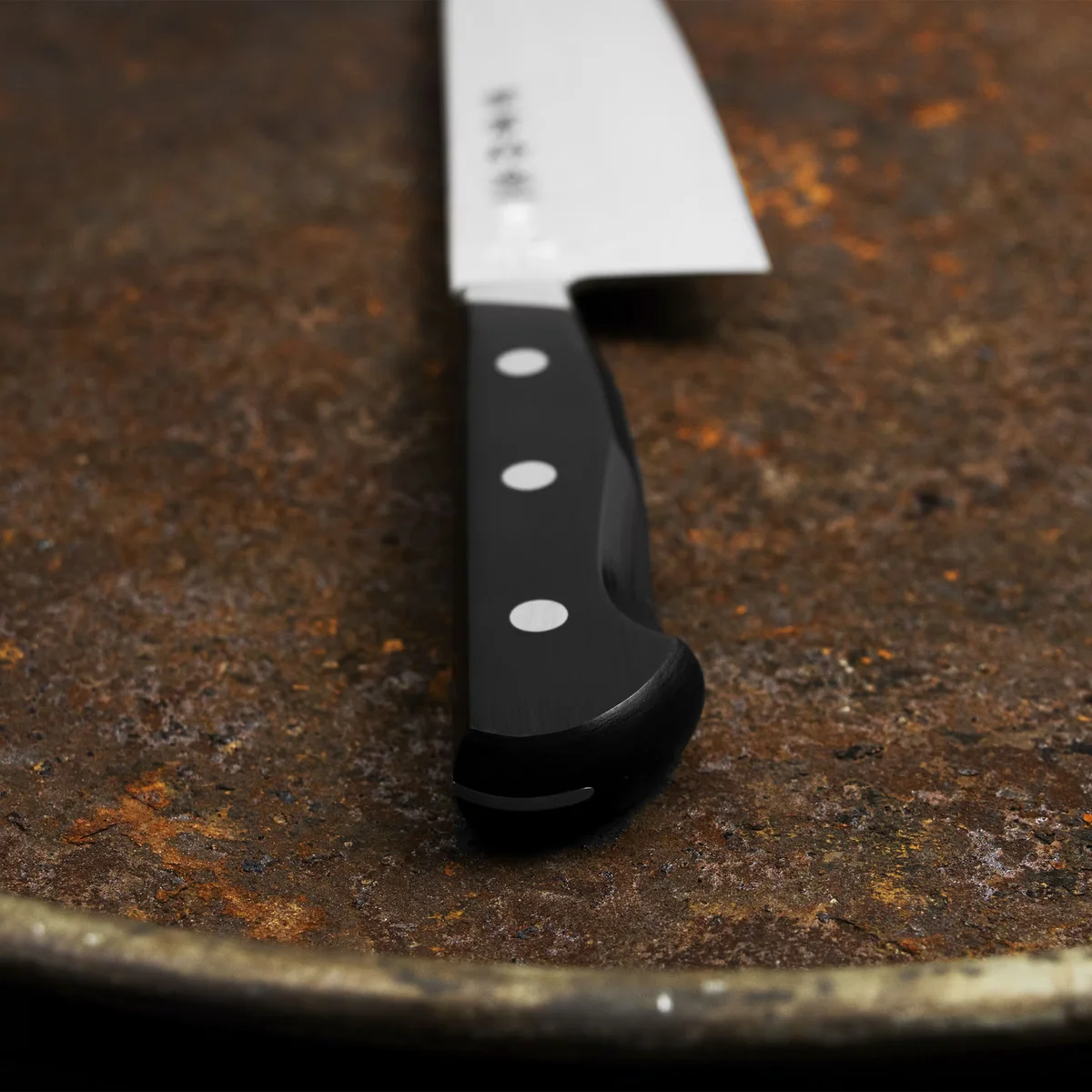 Kanetsune YH-3000 Aogami#2/SS Nóż Santoku 18 cm — zdjęcie 9