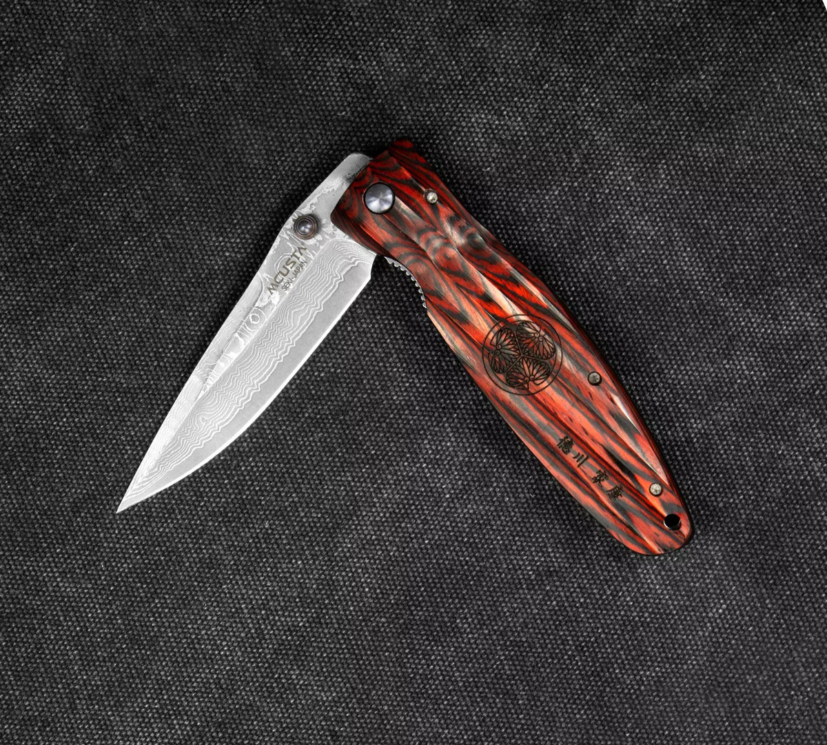 Nóż składany Mcusta Sengoku Red Pakka Damascus VG-10 8,6 cm — zdjęcie 3