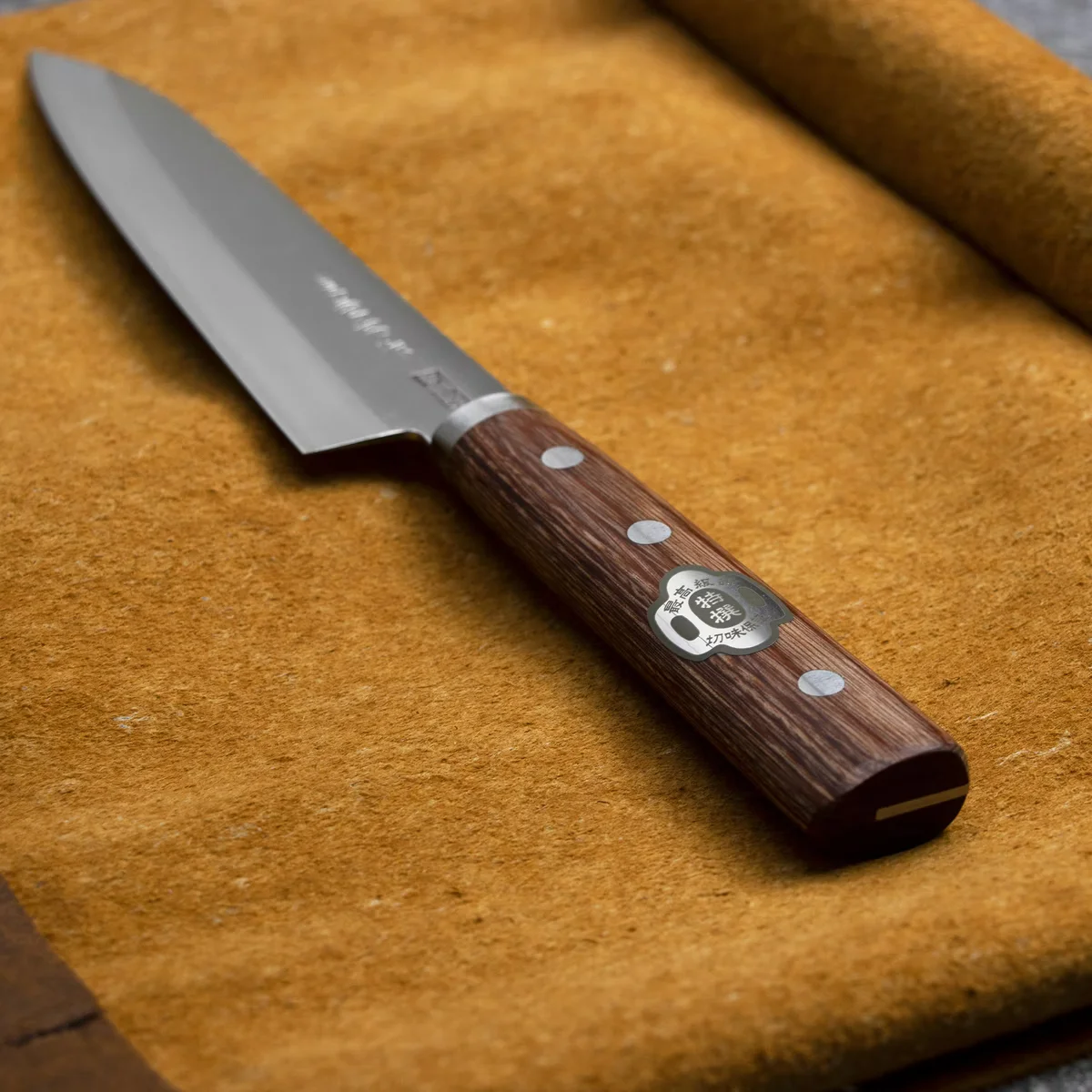 Kanetsune Seki 2000 Shiro-2/SUS410 Nóż Szefa Kuchni Gyuto 18 cm — zdjęcie 9